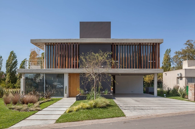 Casa Haras / Estudio Geya - Casas, Jardín, Puerta, Fachada