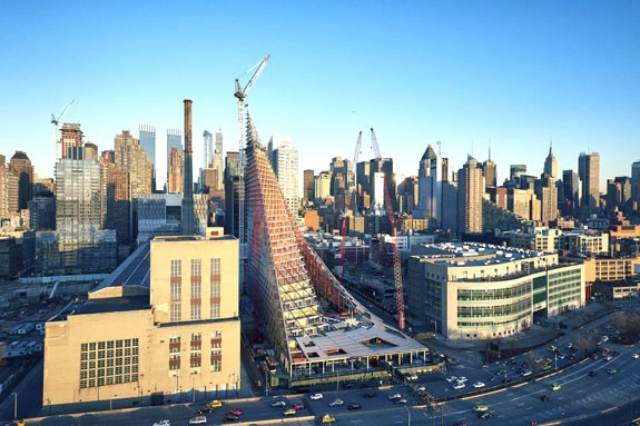 VIA 57 West: Challenging Form and Urban Development in Manhattan - Featured Image