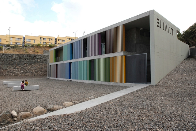 Centro Dotacional El Lasso / Romera y Ruiz Arquitectos - Centro Comunitario