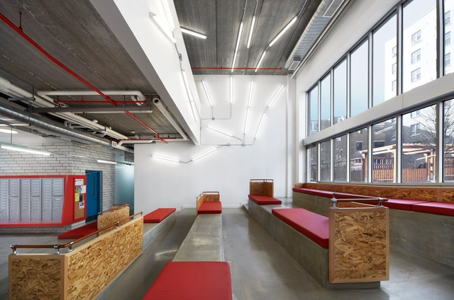 Viviendas de soporte Navy Green  / Architecture in Formation + Curtis + Ginsberg Architects - Vivienda Colectiva