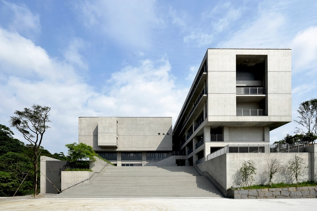 Instituto de Artes Liberales Dharma Drum / KRIS YAO | ARTECH - Arquitectura Educacional