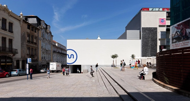 Metro de Porto / Eduardo Souto de Moura - Estación De Metro