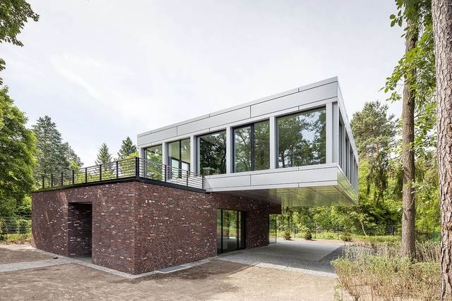 Villa en Potsdam / Tchoban Voss Architekten - Casas