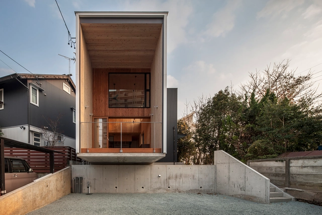Fly Out House / Tatsuyuki Takagi Architects Associates - Casas