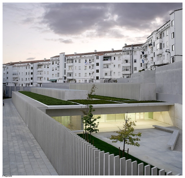 Jardim de Infância Pamplona  / Pereda Pérez Arquitectos - Jardim De Infância