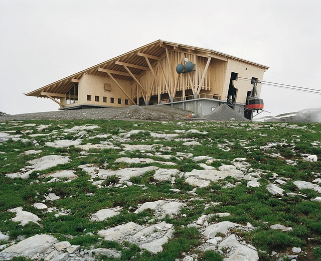 Chäserrugg, Toggenburg  / Herzog & de Meuron - Restaurant, Garden, Facade