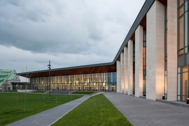 Colégio Bilkent Erzurum / FXFOWLE - Escolas