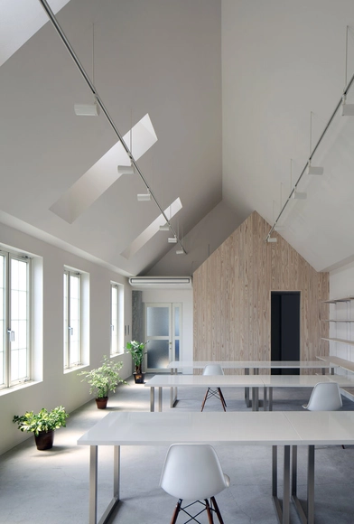 Kawanishi fam / TT Architects - Interiores De Oficina