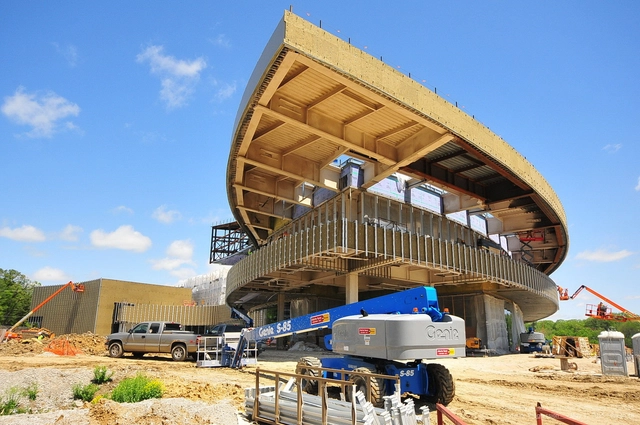 From Seville to San Francisco: 3 Pelli Clarke Pelli Projects in Progress  - Featured Image