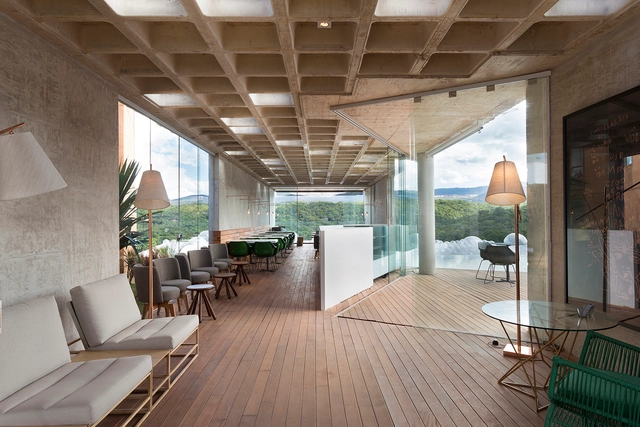 Bar-Piscina-Galería / BCMF Arquitetos + MACh Arquitetos - Piscina