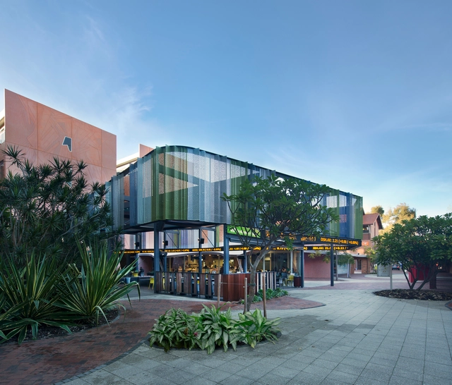 Pátio Westfarmers na Universidade Curtin / JCY Architects and Urban Designers - Instituto