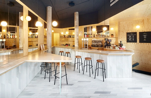 Sandwich Bar Blitz / FLEXOARQUITECTURA - Diseño De Interiores