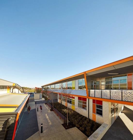 Escuela Secundaria Baldivis / JCY Architects and Urban Designers - Escuela Secundaria
