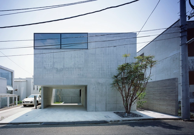 Grigio / APOLLO Architects &amp; Associates - Houses, Facade
