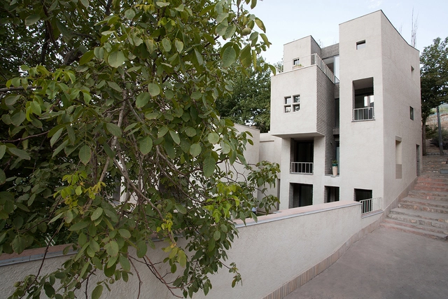 Pedari Guest House / ZAVarchitects - Casas