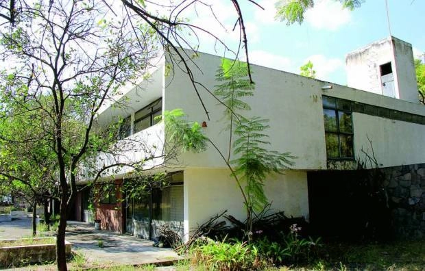 Fue demolida la Casa Aguilar Figueroa, emblema del movimiento moderno en Guadalajara - Imagen Principal