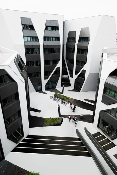 Sonnenhof / J. MAYER H. Architects - Interiores De Oficina