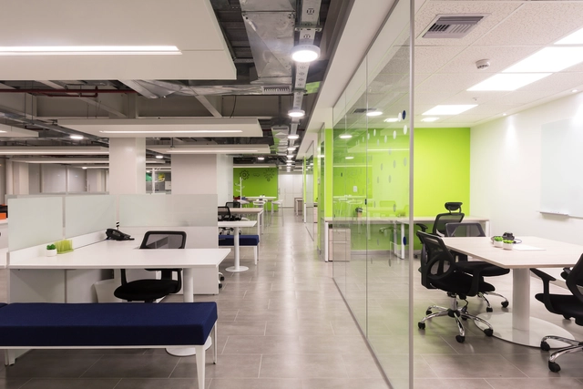Oficinas Telefónica / Contract Workplaces - Interiores De Oficina, Mesas, Sillas