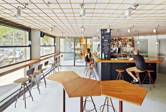 Vermuteca 4 Latas / Pepe Gascon + Víctor Sala - Restaurantes & Bares