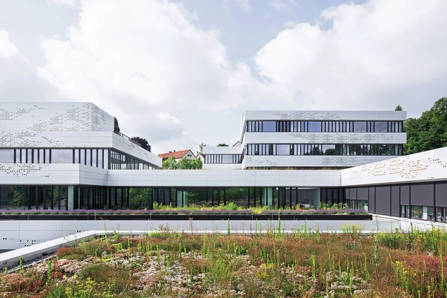 Escuela Central Norte / wulf architekten - Escuela Secundaria