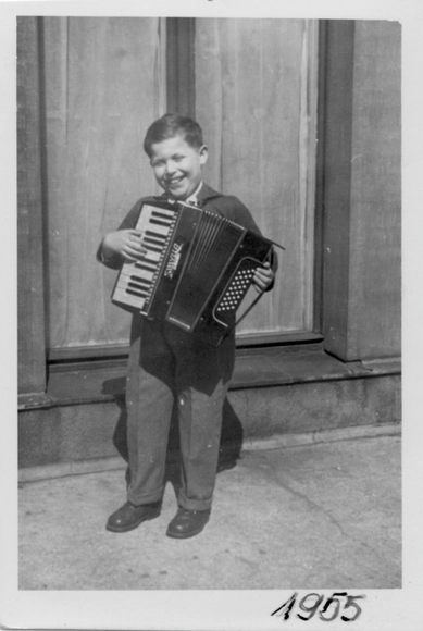 Exposição: Childhood ReCollections - Imagem de Destaque