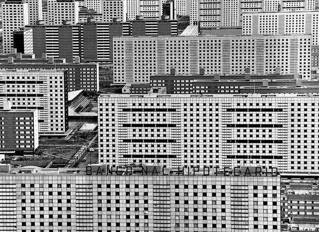 Clásicos de Arquitectura: Conjunto Habitacional Nonoalco Tlatelolco / Mario Pani - Apartamentos, Fachada, Urbano