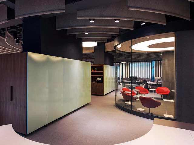 Corporativo A / Esrawe Studio - Interiores De Oficina, Puerta, Sillas