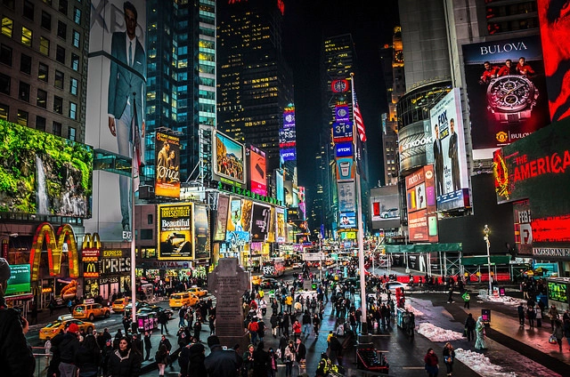 New York City Mayor Threatens to Remove Times Square - Featured Image