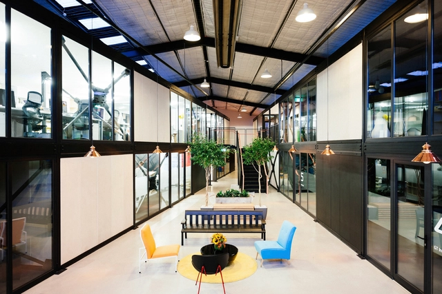 Qb|Studios  / Qb Modular - Edificio De Oficinas