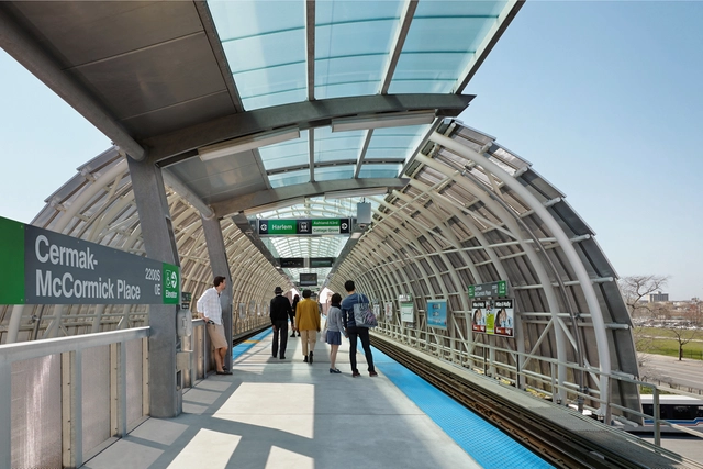 Estación Cermak McCormick Place / Ross Barney Architects - Estación De Trenes