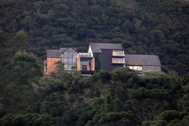 Botanique Hotel & Spa / Candida Tabet Arquitetura - Spa, Facade, Forest