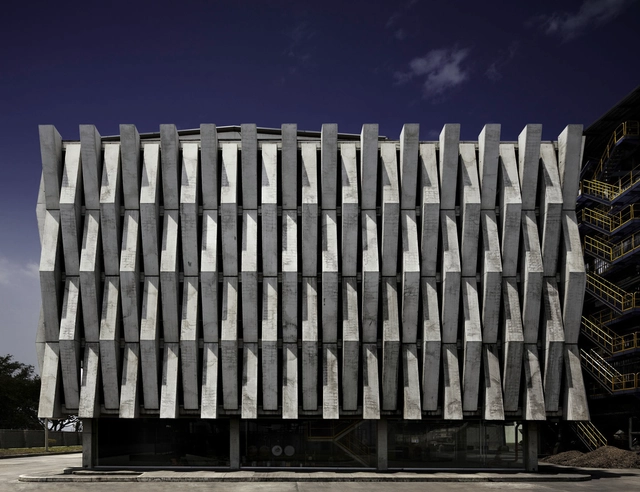 En Detalle: Cortes Constructivos / Hormigón  - Imagen Principal
