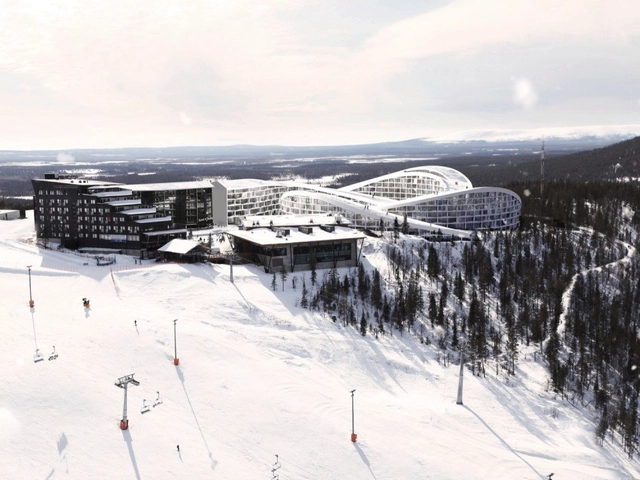 BIG diseña Resort de lujo en Finlandia cuyas cubiertas son verdaderas pistas de esquí - Imagen Principal