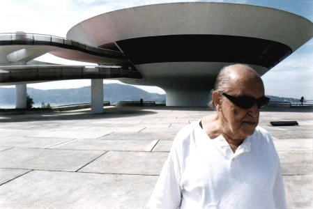 Oscar Niemeyer: 103 años de Arquitectura para Latinoamérica - Imagen Principal
