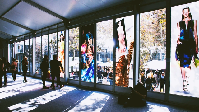 Monocle 24's 'The Urbanist' Investigates the Role of Fashion in the City - Featured Image