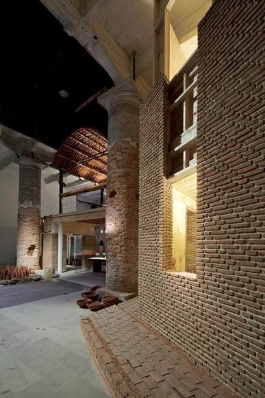 Venice Biennale 2012: Feel the Ground. Wall House: One to One / Anupama Kundoo - Featured Image