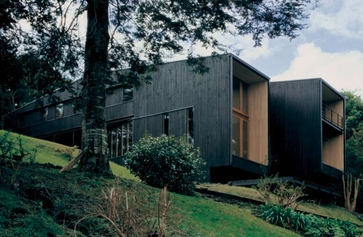 AD Round Up: Lake Houses Part I - Featured Image