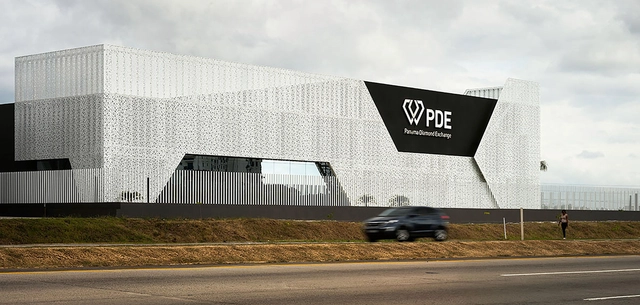 Panama Diamond Exchange / Mallol - Edificio De Oficinas