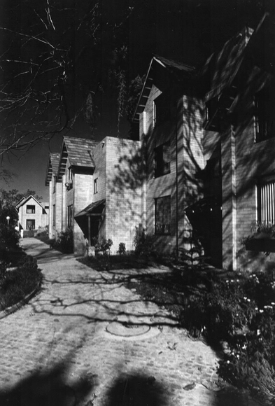 Clásicos de Arquitectura : Agrupación de vivienda Las Brujas / Germán Samper - Vivienda Colectiva, Fachada