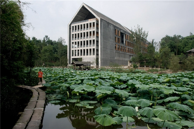 Biblioteca e Instituto de Bellas Artes de Sichuan / TANGHUA ARCHITECT & ASSOCIATES - Bibliotecas