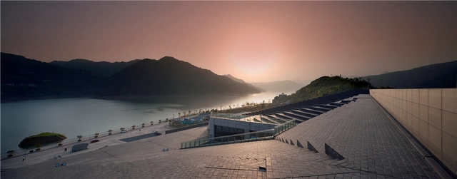 Centro de actividades Yunyang / TANGHUA ARCHITECT & ASSOCIATES - Centro Comunitario