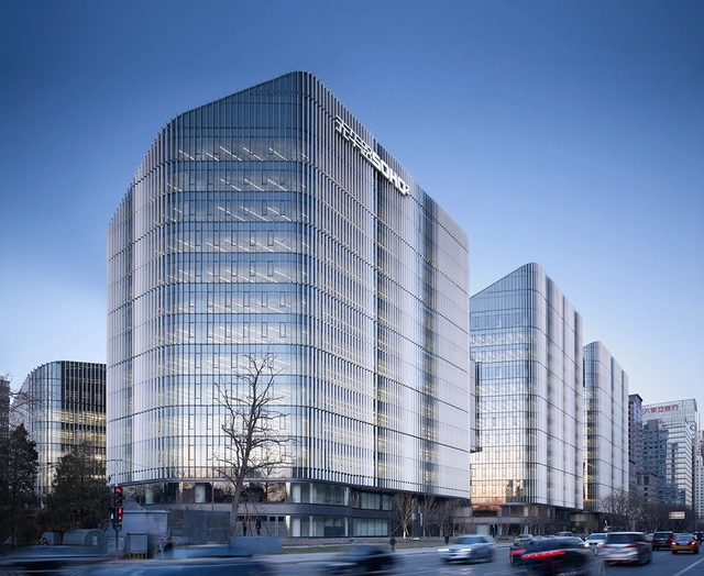 SOHO中国委托设计光华路SOHO2落成 / gmp Architekten - 商业建筑