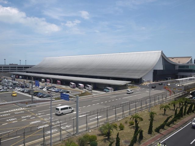 Foster, RSHP and UNStudio Compete to Expand Taiwan's Largest Airport - Featured Image