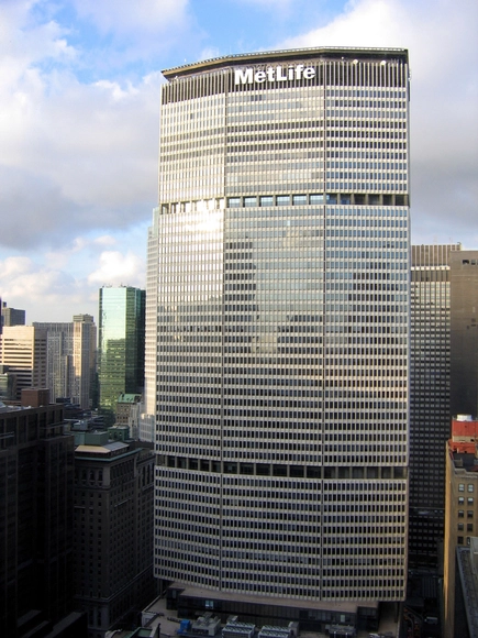 Competition Challenges Architects to Reimagine New York's MetLife Building - Featured Image