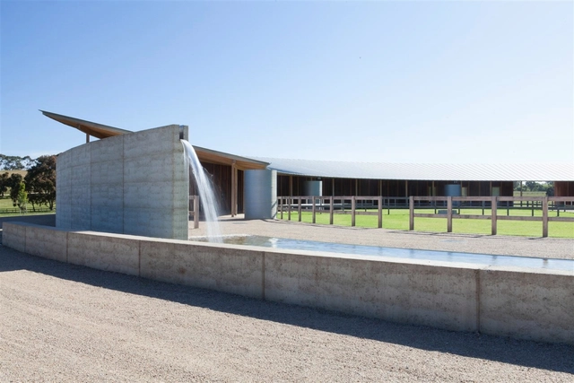 Equestrian Buildings / Seth Stein Architects + Watson Architecture+Design - Stable, Facade