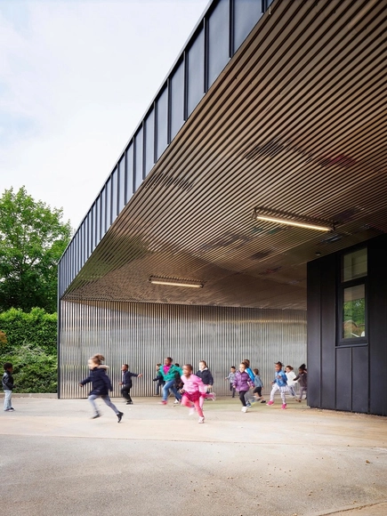 Extensión Escuela Infantil / graal architecture - Guardería