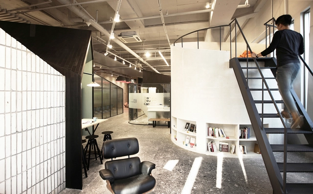 Consultora AlpenRoute / Minsoo Lee + Studio Unmet - Interiores De Oficina