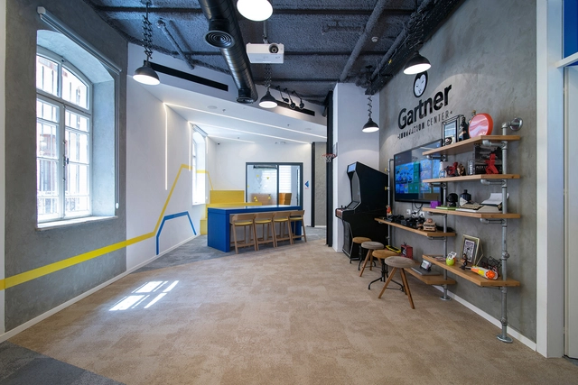 Gartner Innovation Center / Studio BA - Offices Interiors, Beam, Bench, Table, Chair