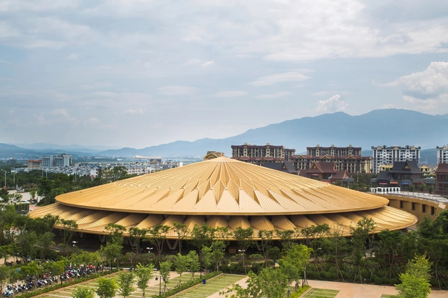 Teatro Bespoke / Stufish Entertainment Architects - Teatro