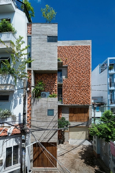 Casa Chi / G+ Architects - Casas